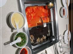 -海底捞火锅鲜切牛肉主题店(长寿路店)