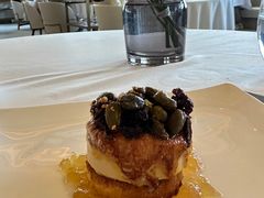 法式鹅肝酱酸樱桃和糖衣开心果-Jean Georges