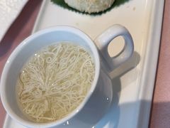 文思豆腐配黄桥烧饼-扬州香格里拉·香宫中餐厅