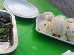 -东北烧烤铁锅炖水库鱼