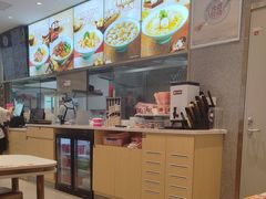 -小杨生煎(金山百联购物中心3楼店)