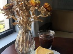 -蓝白咖啡馆(金山亭林店)
