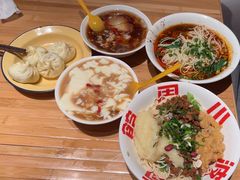 -周小波重庆小面·重庆名小吃(邹容路店)