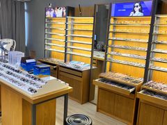 -优医视平价眼镜蔡司依视路折扣工厂店(德胜门店)