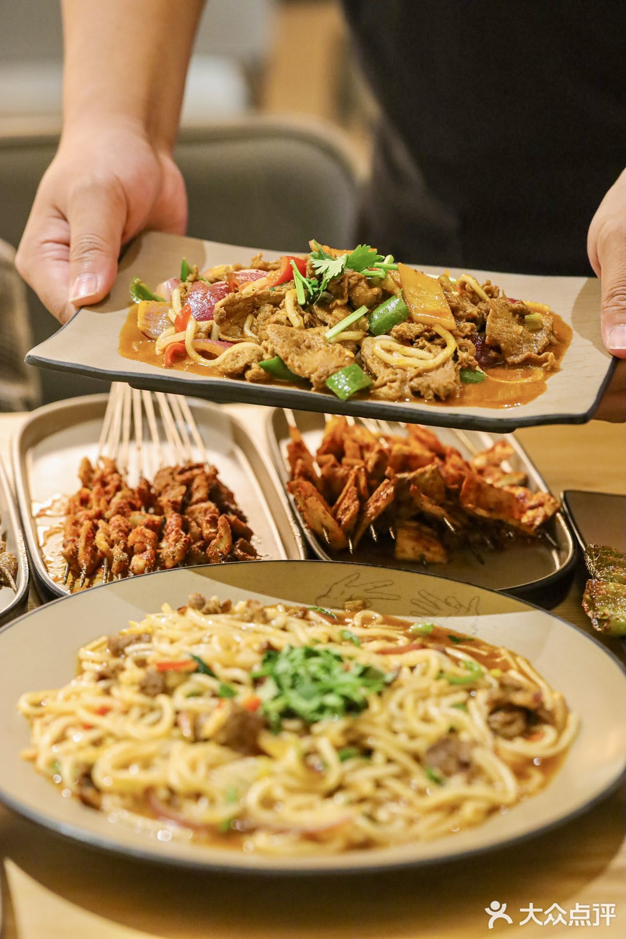 大深圳也有啦‼首店！夜深就要来撸兰州烧烤