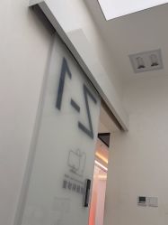 -张小熊连锁轻医美