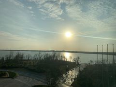 -上海滴水湖皇冠假日酒店