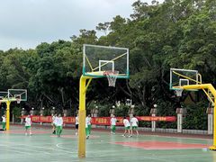 篮球场-广州市越秀区育才实验学校