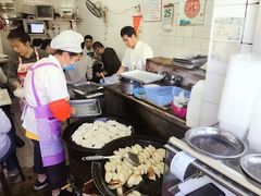 -黄阿姨锅贴大王(万航渡路店)