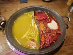 -巴卤社老火锅(财富店)