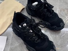 -Acne Studios(芮欧百货店)