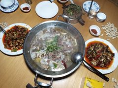 -大众跷脚牛肉馆·非遗传承单位(峨眉山店)