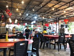 -大树下海鲜饭店