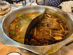 -沈记酸菜牛肉火锅店(九号路店)