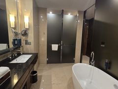 -广州天河希尔顿酒店