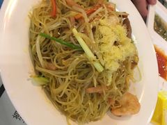 -新大咀港式茶餐厅(宝山万达店)