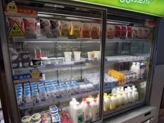 面包甜点陈列柜-一鸣真鲜奶吧(卫岗店)
