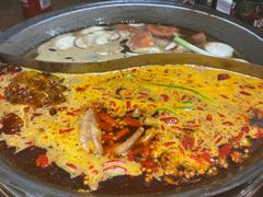 -四小区火锅·巷子里的重庆火锅(花照壁店)