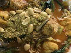 -二钢串叔麻辣烫(华龙大厦店)