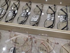 -博士眼镜(罗湖喜荟城店)