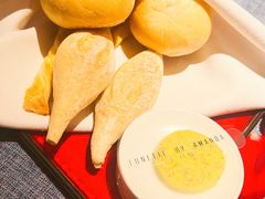 -弦月窗LUNETTE BY AMANDA(复兴路店)