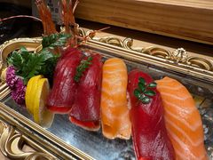 -雍容荟活帝王蟹活龙虾自助(苏宁旗舰店)