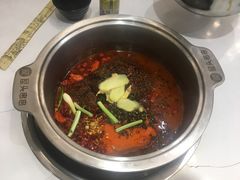 红汤锅-屋头串串(新街里店)