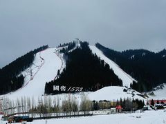 -丝绸之路山地度假区滑雪场