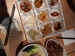 -蓉李记成都名小吃(武汉经开万达店)