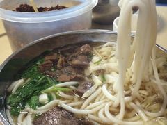 -花溪王记牛肉粉(四季花溪商场店)