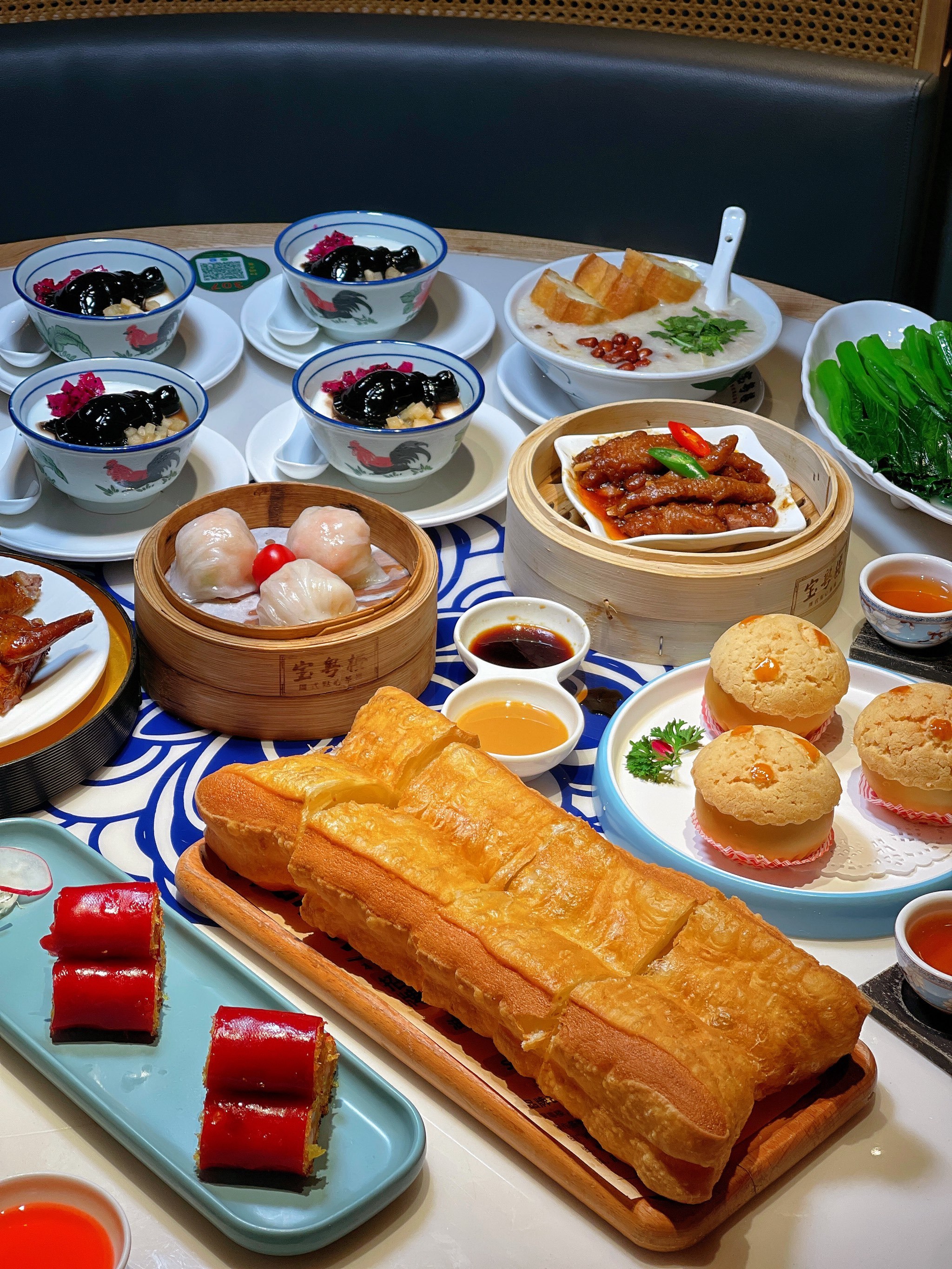 上海早茶哪里喝,去宝粤楼呀