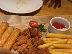 -菲滋意式餐厅(银泰百货金华江南店)