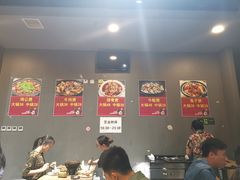 大堂-范贤光鸡公煲(平乐园总店)