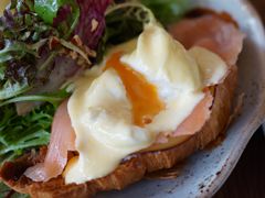 -ROAST coffee & eatery