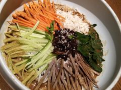 -云海肴·汽锅鸡·云南菜(天山百盛优客店)