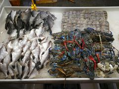 -渔人湾码头海鲜市场负二楼