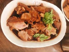 卤猪蹄-松發肉骨茶(先得坊店)