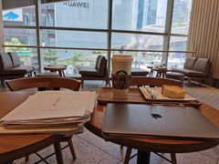 靠窗位-星巴克臻选(深圳卓悦中心店)