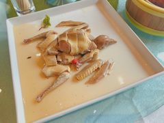 醉卤乳鸽-水上明月·湖景餐厅
