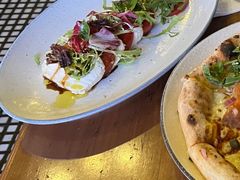 番茄莫泽里拉芝士沙拉-PIZZA BIANCA(万象城店)