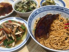 -鲁达面馆本帮风味(共康东路店)