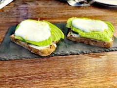 牛油果烤面包配酸奶-1861意大利餐厅(文化广场店)