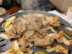 -燚店·铁板鱼蛙·烤肉·烤串(北新桥店)