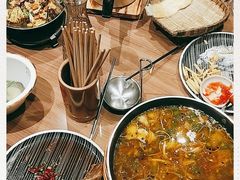 -有红鸡毛店·川菜(建设路店)