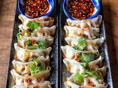 -人民广场-地下停车场