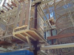 -PIPIKINGDOM皮皮王国欢乐号(欢乐海岸购物中心店)