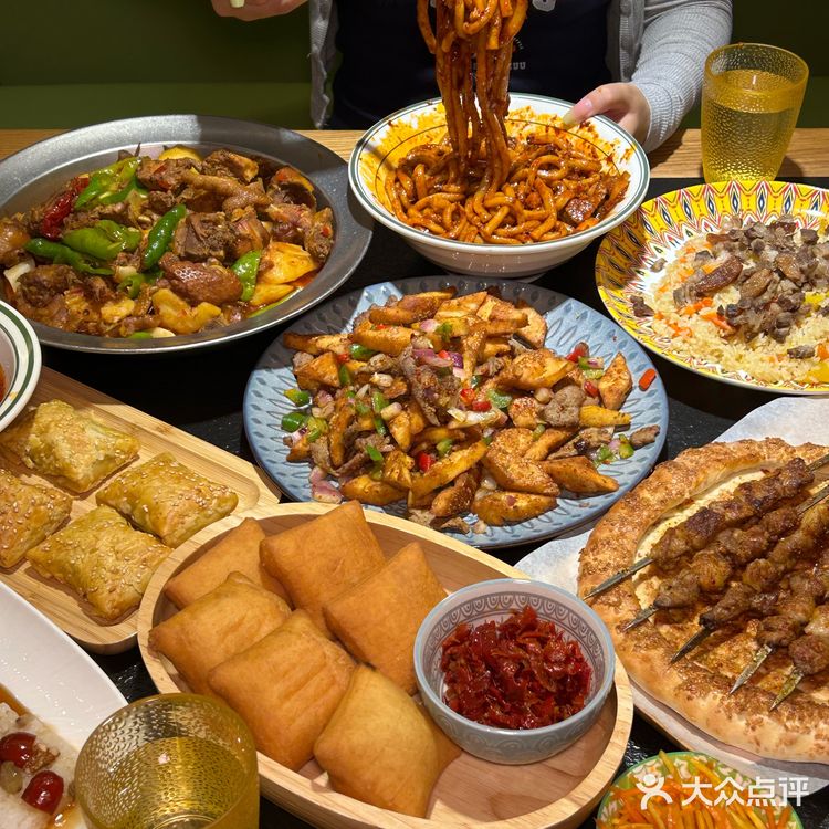 成都！九眼桥！个人觉得无法超越的新疆菜…