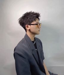 -SUNLON秀隆时尚烫染定制沙龙
