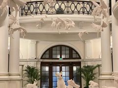 -Salon de Ville浦江汇(上海外滩华尔道夫酒店店)