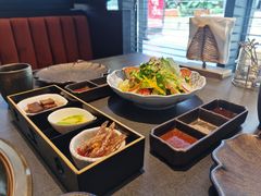 -铭牛烧肉·和牛海鲜自助(高新月牙湖店)